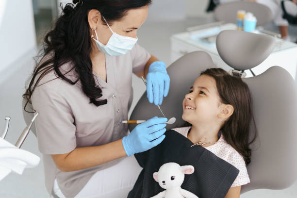 Best Root Canal Emergency Dentist  in East Bronson, FL