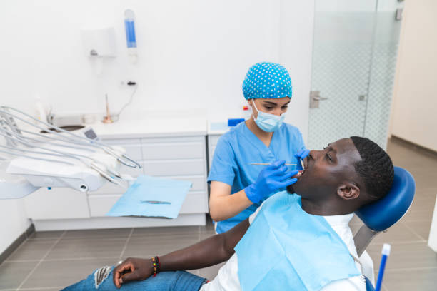 Best Dentist Open Late Near Me  in East Bronson, FL
